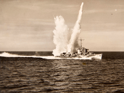 HMS Haydon on anti-submarine exercises off Mers-El-Kebir, Algeria, 20 January 1943. Morrell served on the Hunt-Class destroyer from 1942 until 1944 [NIWM Collection].