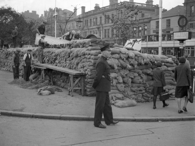 Construction of a communal shelter outside Belfast City Hall during the Munich crisis in 1938, Bonar Holmes